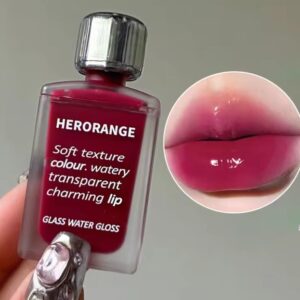 Light Glass-Like Lip Lacquer