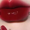 Light Glass-Like Lip Lacquer