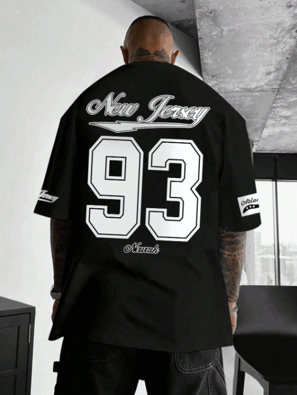 Sporsity Men’s “93” Graphic Oversized Sports T-Shirt