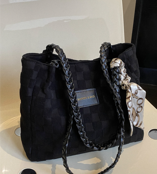 Solid Color Minimalist Braided Straw Shoulder Bag