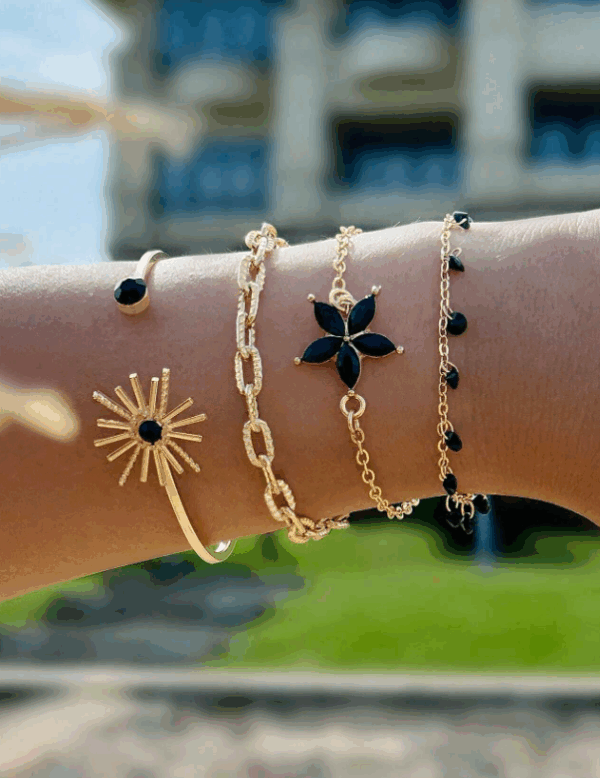 4pcs Vintage Resin Butterfly & Crystal Heart Charm Bracelet Set